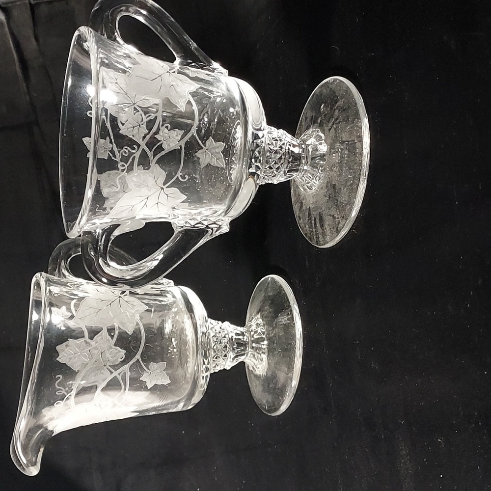 Vintage Glass Etched Leaf Vine Pattern Creamer Sugar Two Piece Set